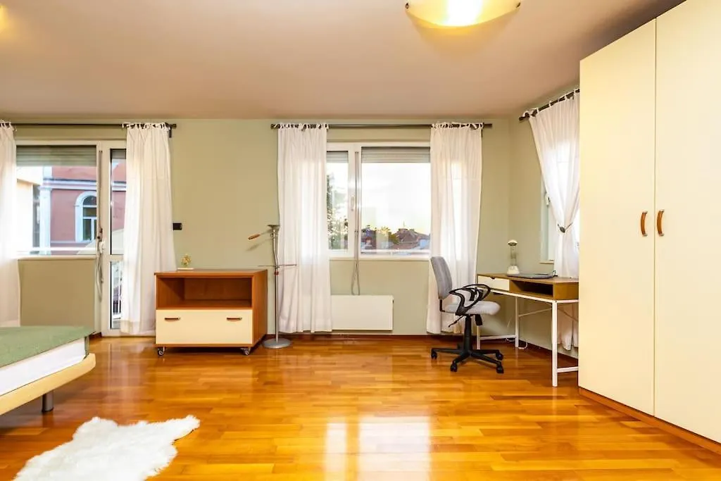 La Primavera Spacious Apartment Plovdiv